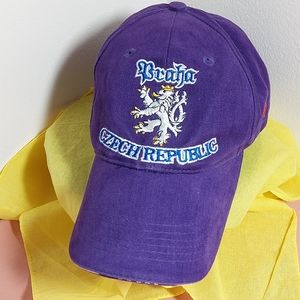 Praha Czech Republic Purple Embroidered Baseball Cap
